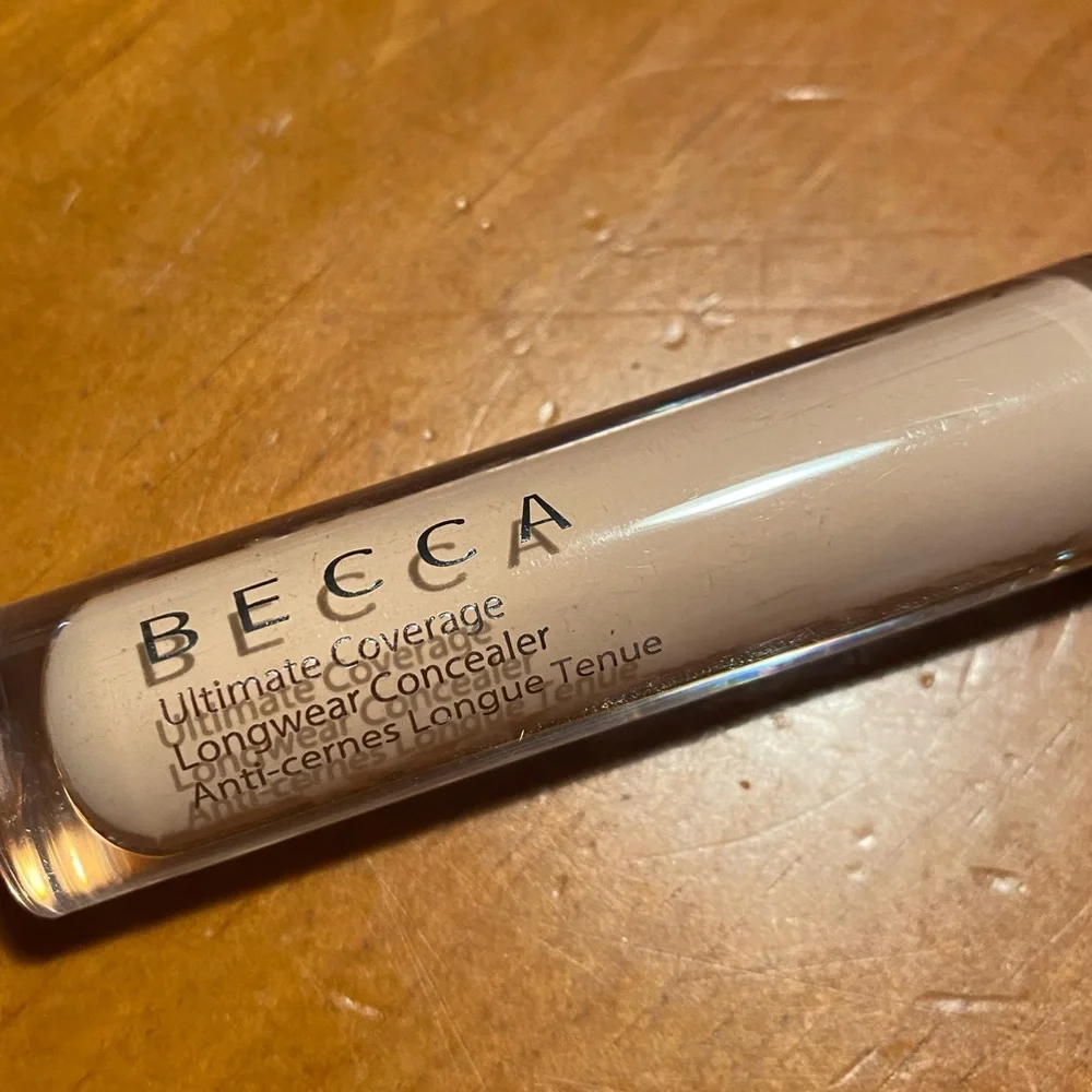 BECCA Ultimate Coverage Longwear Concealer